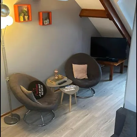 Apartment Cosy A 2 Pas Des Caves Basilique Reims