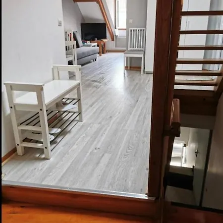 Cosy A 2 Pas Des Caves Basilique Apartamento Reims
